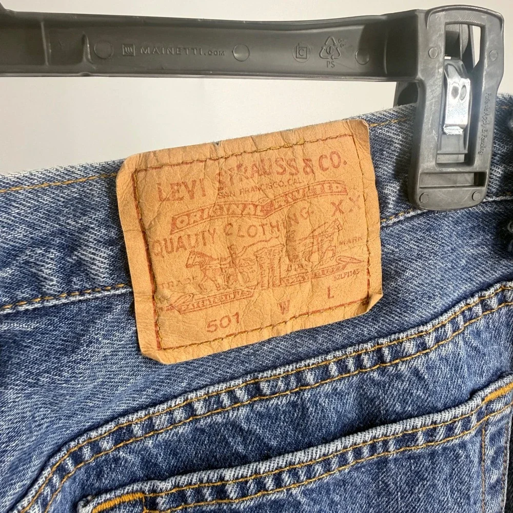 Vintage Levis 501 Jeans 34x32 Medium Wash Straight Leg Button Fly Made in USA